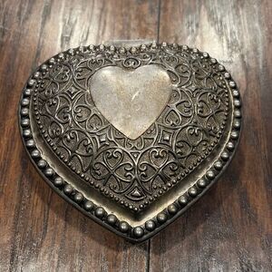 Godinger Vintage Ornate Silver Heart Shaped Red Velvet Lined Jewlery Box